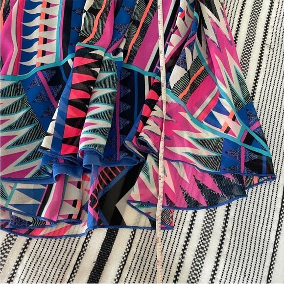 Express Sleeveless Pleated Mini Dress sz Medium Geometric Pink Blue Flowy Swing - Picture 10 of 12